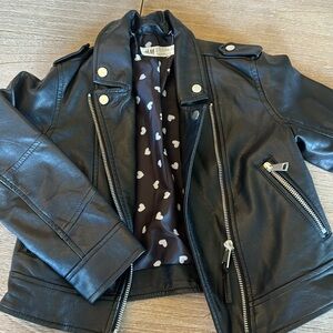 Black Faux leather jacket (never worn) 5-6Y size from H&M